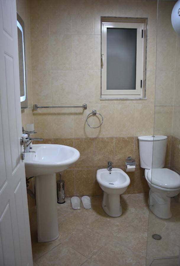 Click Apartments - Tiranë Ngoại thất bức ảnh